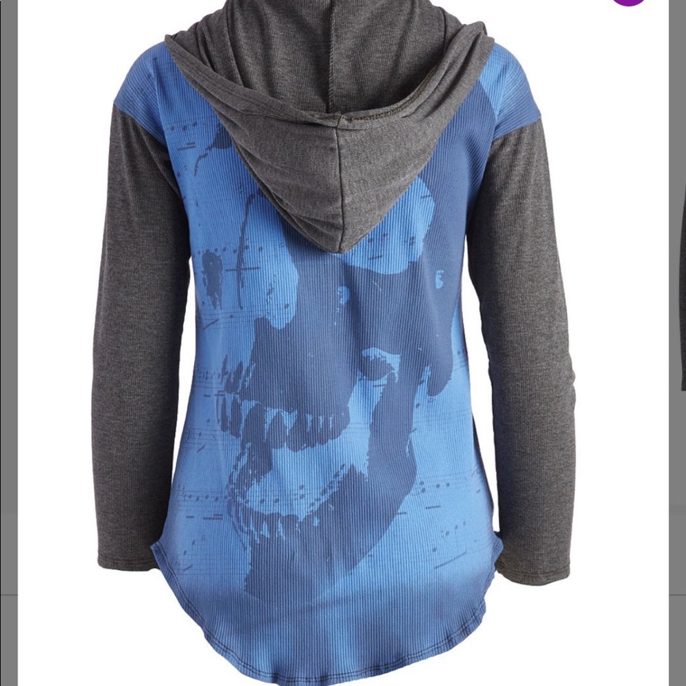 Casa Lee-Skull print blue/gray open cardigan- super cute and chic 27” long NWT